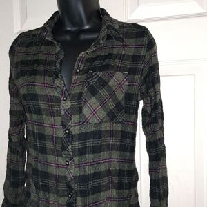 Arizona Jeans buttondown size medium5/$25